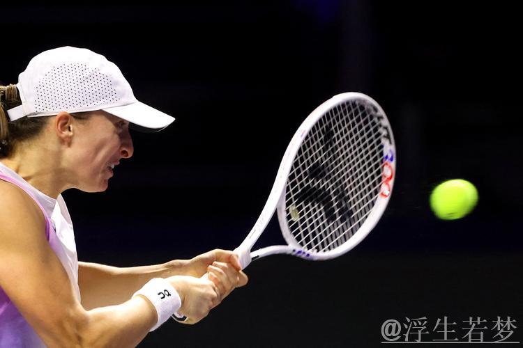 高夫连胜11局 横扫斯维亚特克